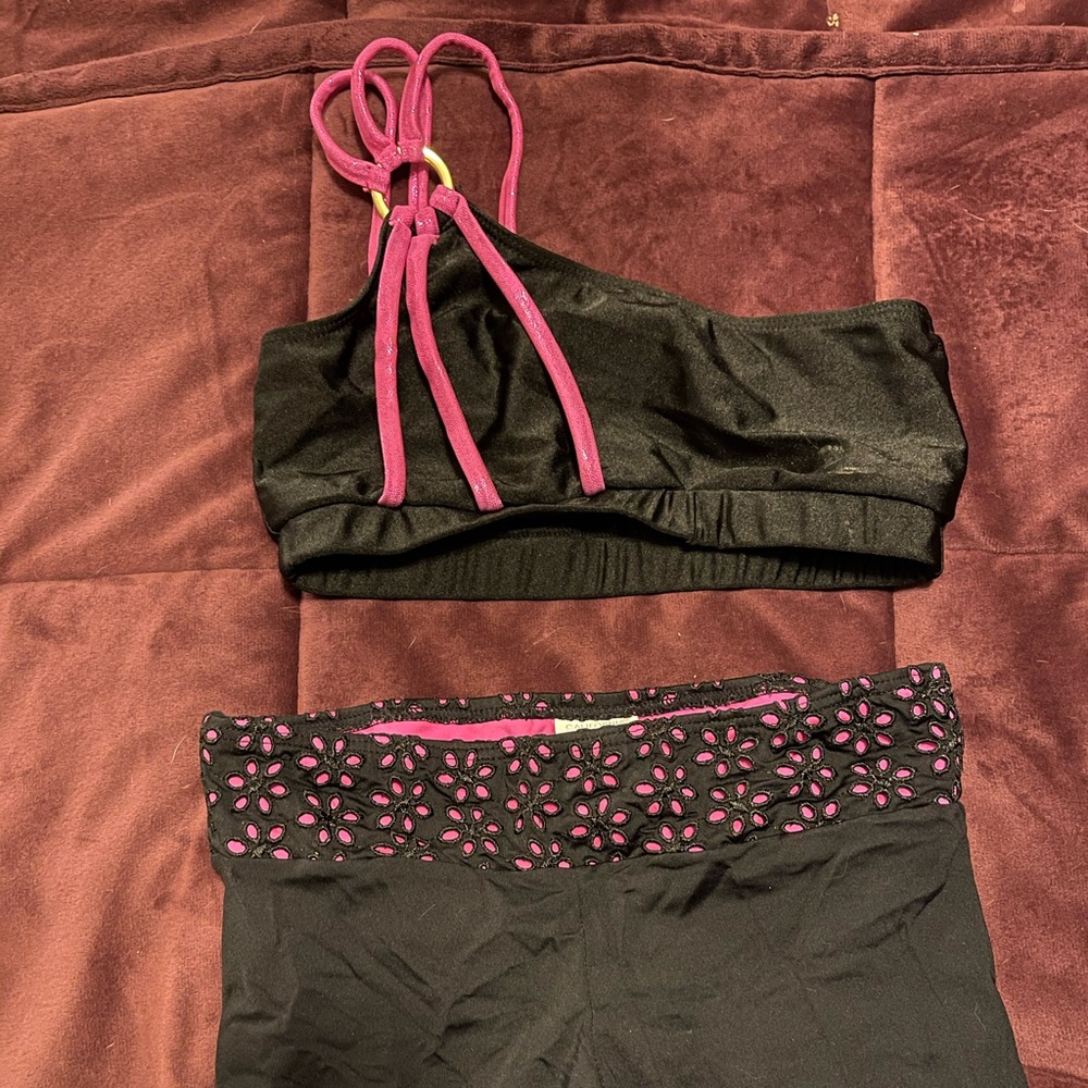 California kisses! dance wear !